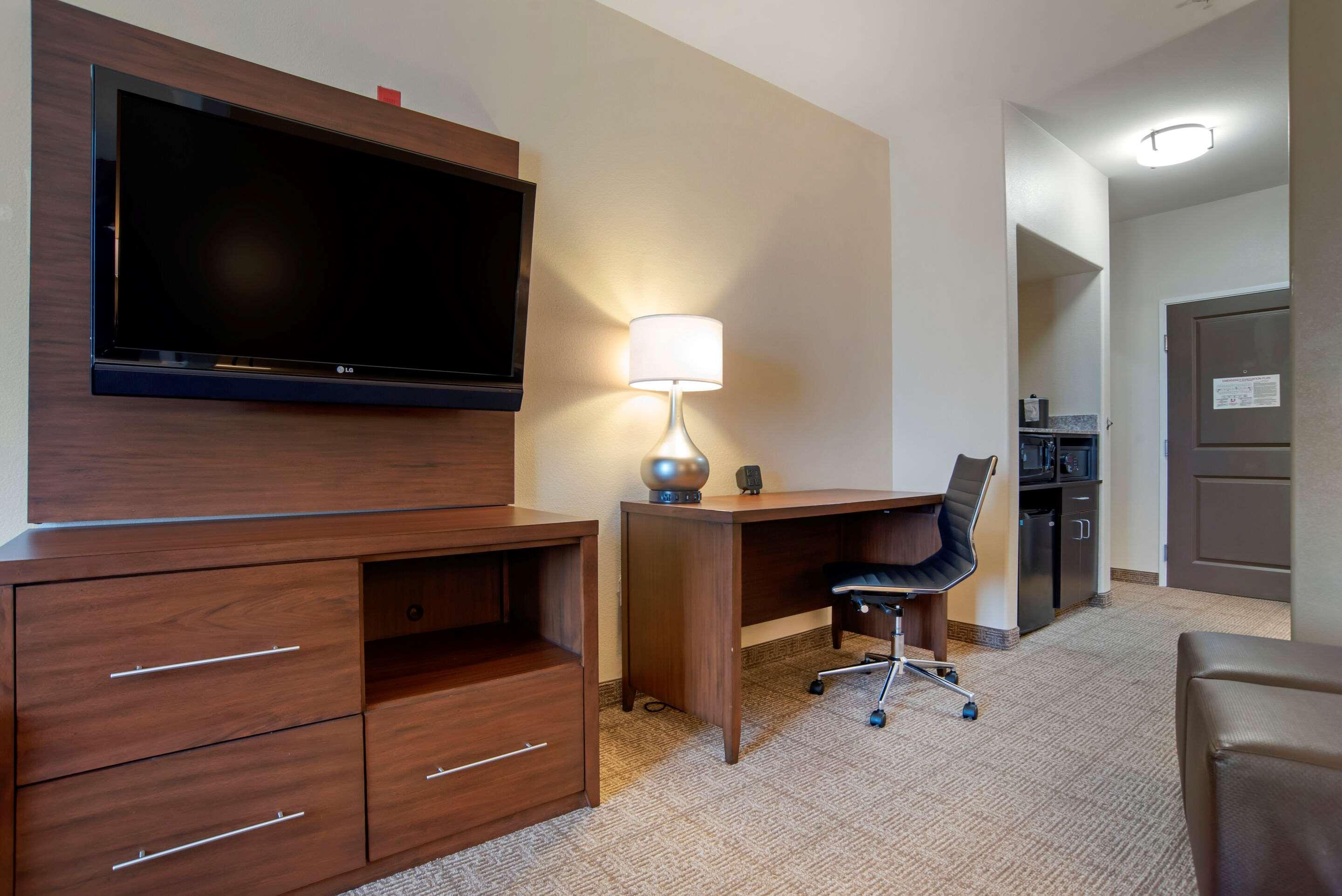 Comfort Suites Alexandria Zewnętrze zdjęcie