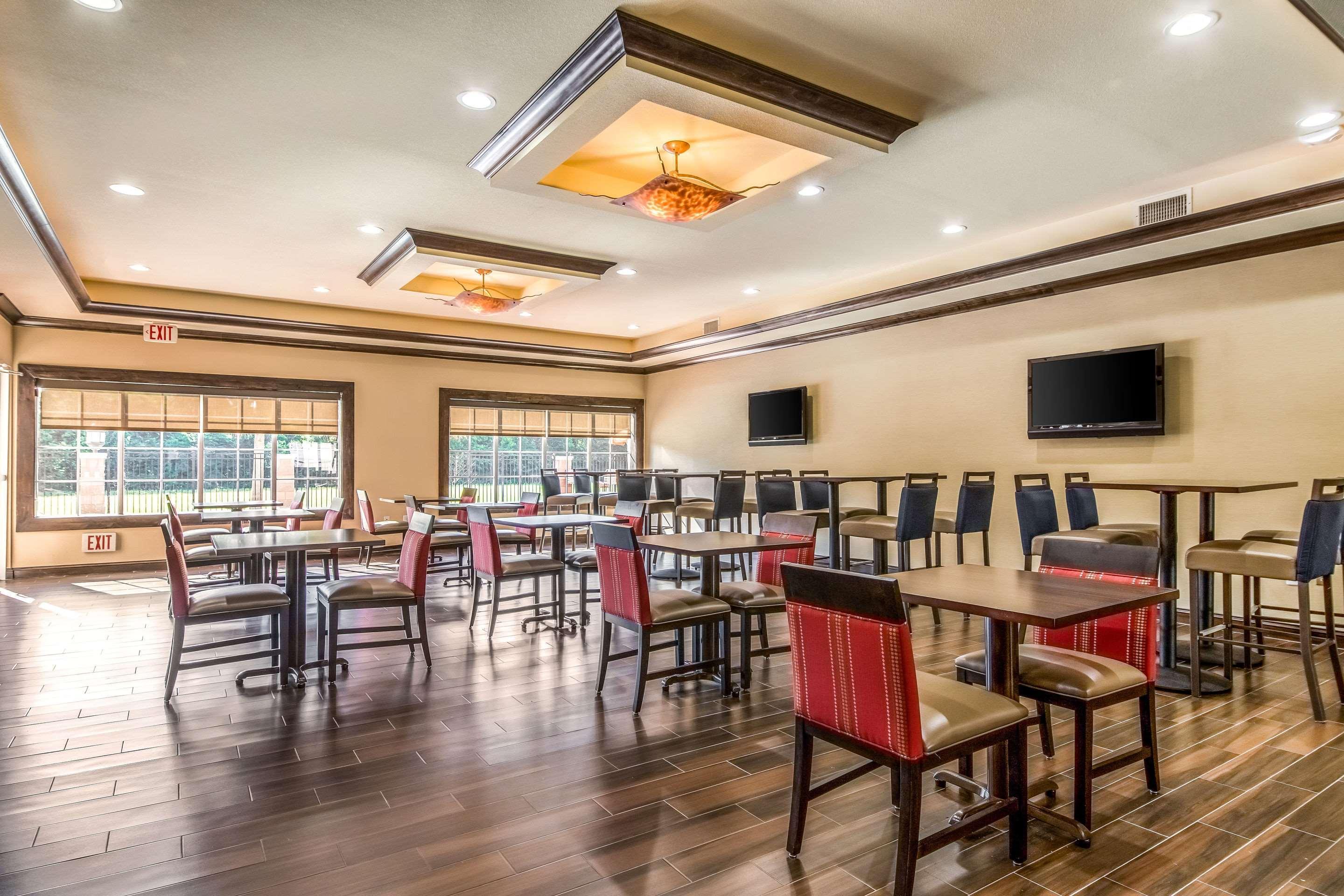 Comfort Suites Alexandria Zewnętrze zdjęcie