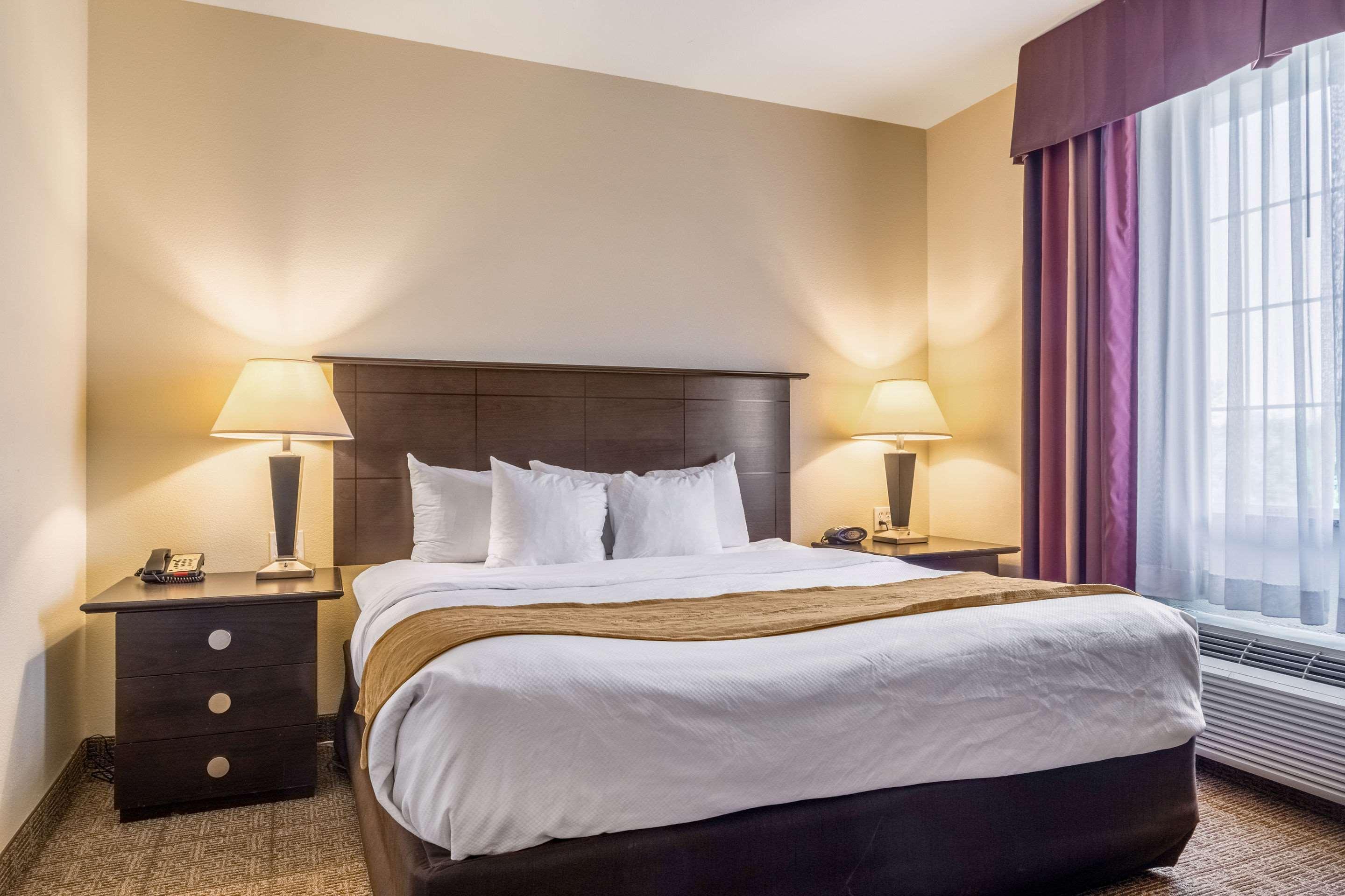 Comfort Suites Alexandria Zewnętrze zdjęcie