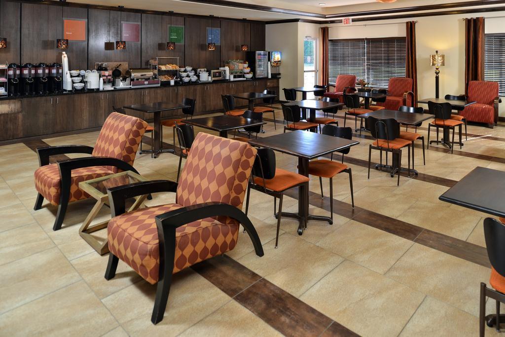 Comfort Suites Alexandria Zewnętrze zdjęcie