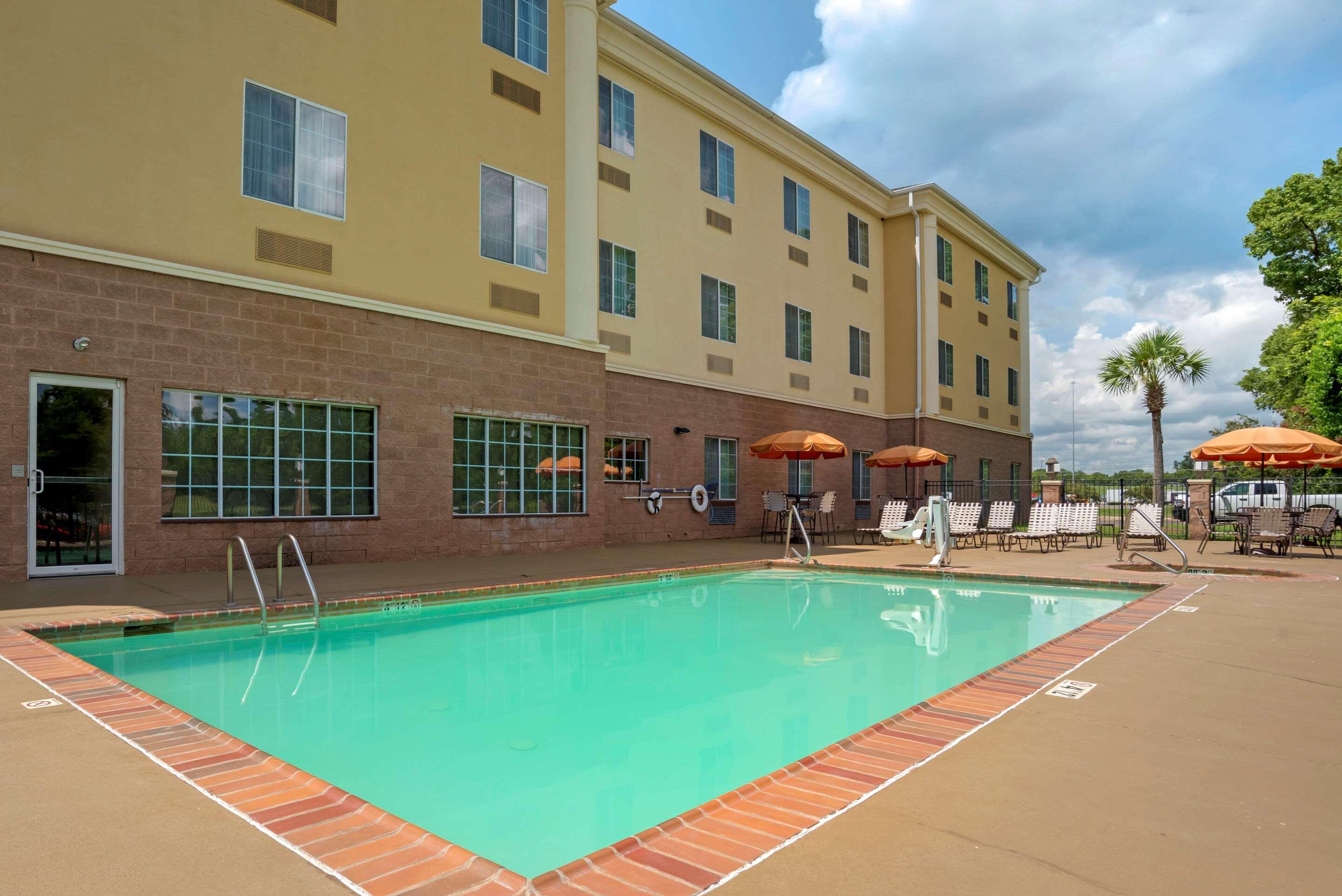 Comfort Suites Alexandria Zewnętrze zdjęcie