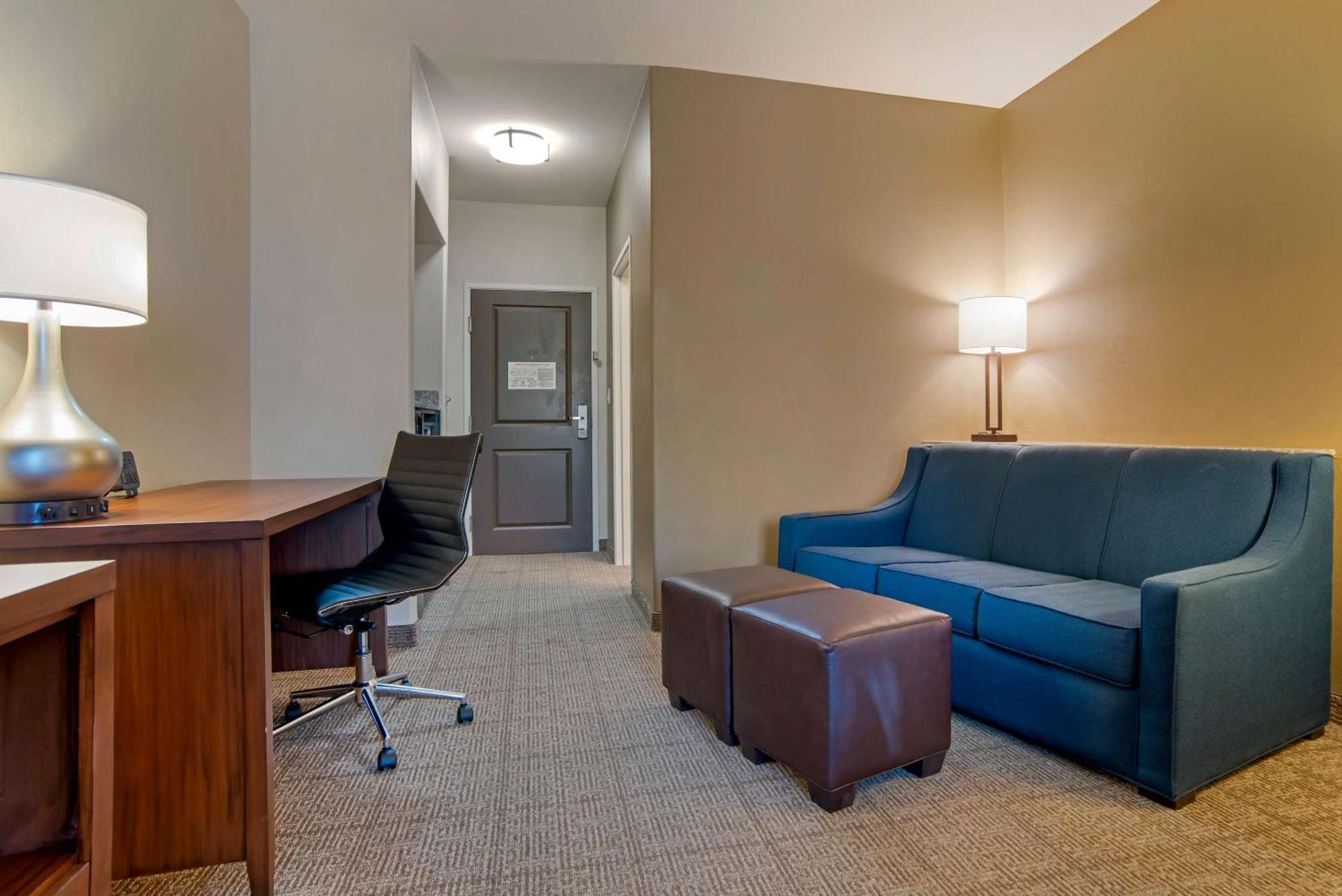 Comfort Suites Alexandria Zewnętrze zdjęcie